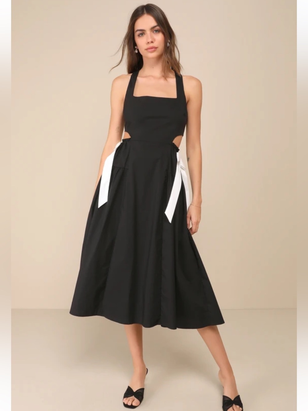 🪩Lulu’s Black Sleeveless Midi Dress with White Tie Details
